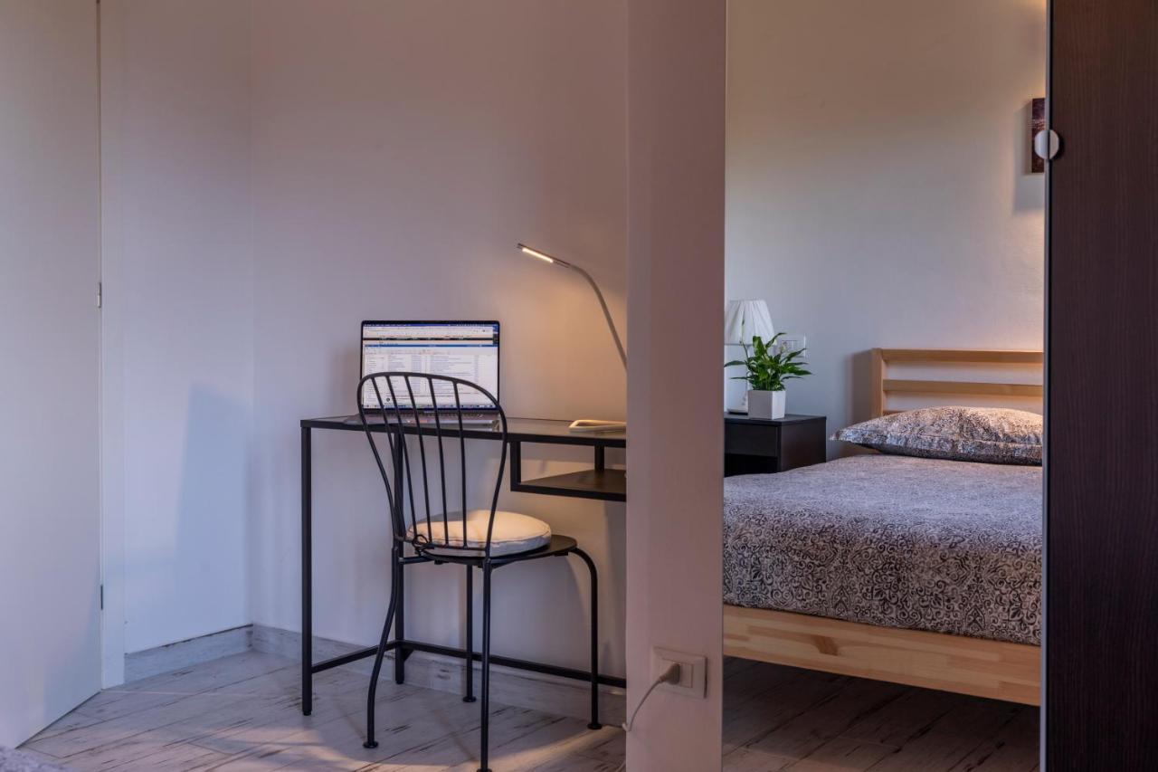 River House แมร์คาเตลโลซุลเมเตาโร ภายนอก รูปภาพ